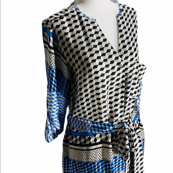 NWT**Gorgeous Belted Shirt Dress**Small - Picture 6 of 11